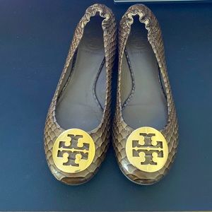 Grey Snakeskin Tory Burch Minnie Ballet Flats. Size 6.5 Womens.